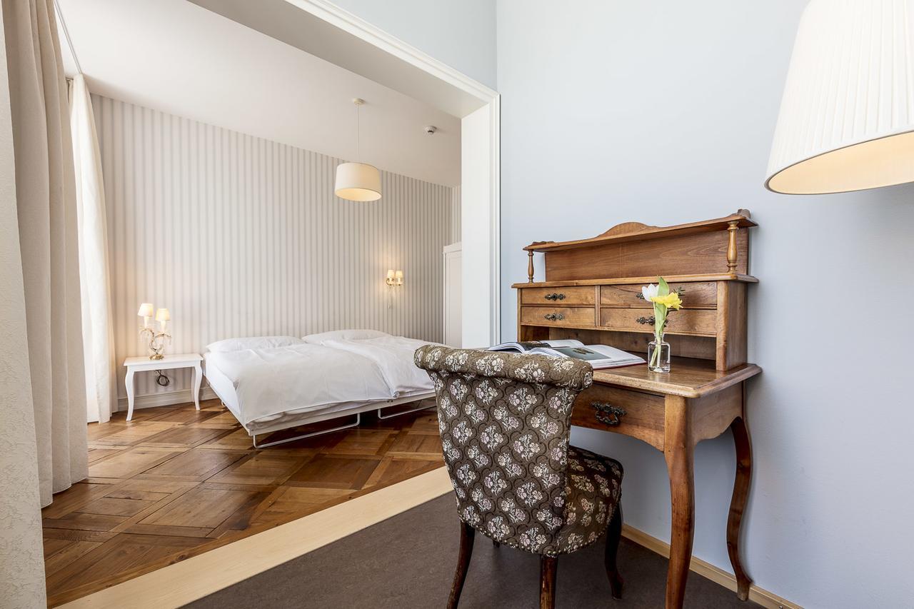 Hotel Terrasse Am See Вицнау Екстериор снимка